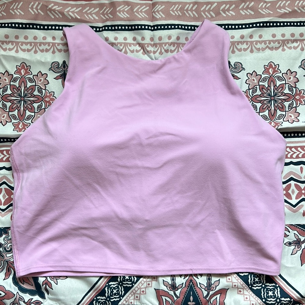 Athleta Conscious Crop